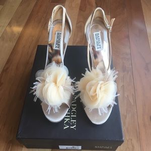 Badgley Mischka Kiwi Heels Size 10